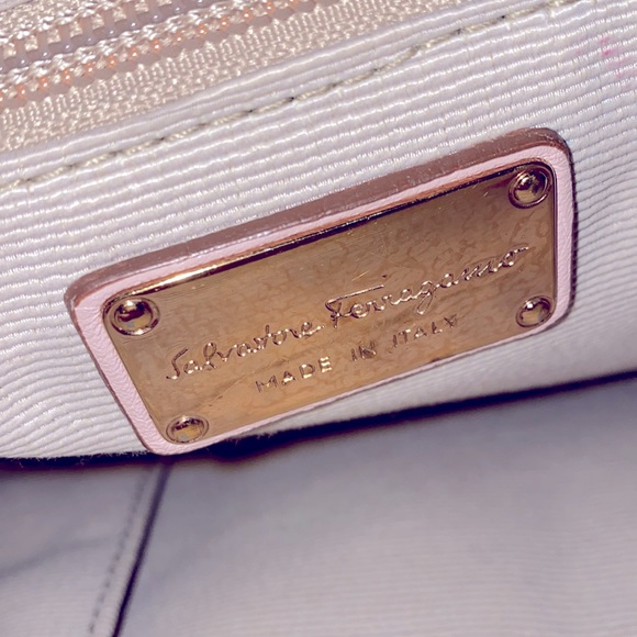 Down from $875 for tonight only!🎉Salvatore Ferragamo Yellow Patent Leather Bag - Picture 5 of 5